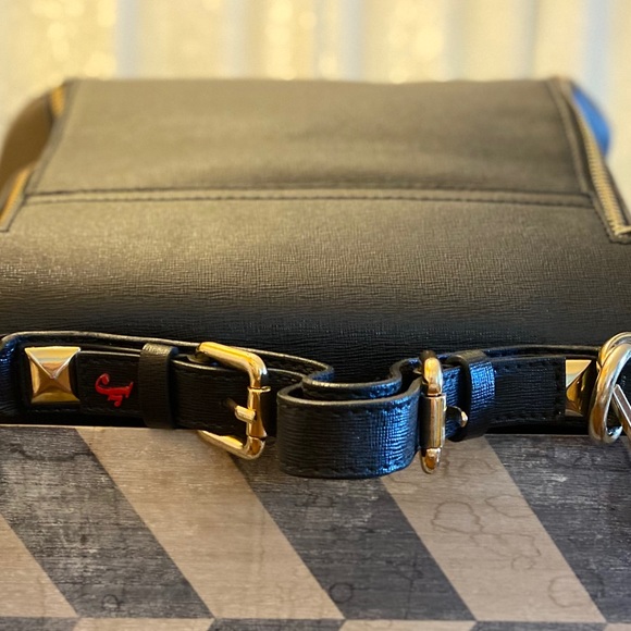 Jenrigo Saffiano Black Handbag - Picture 13 of 13